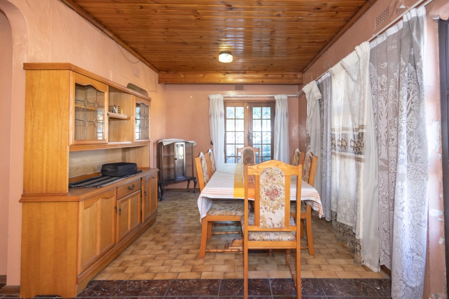 3 Bedroom Property for Sale in Uitsig Western Cape